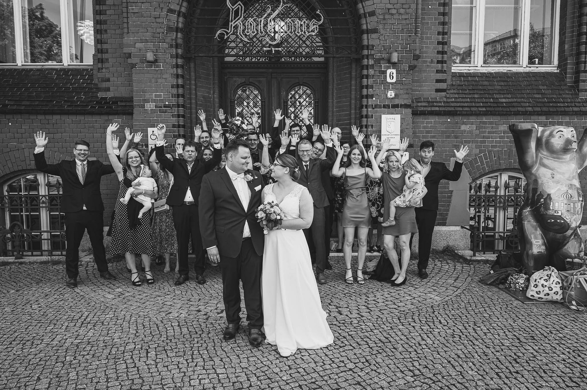 Hochzeit - Standesamt Lichtenberg und Hotel Vienna House Berlin - Hochzeitsfotograf Berlin & Brandenburg - Hochzeitsfotograf Friedrichshain - Hochzeitsreportage Berlin